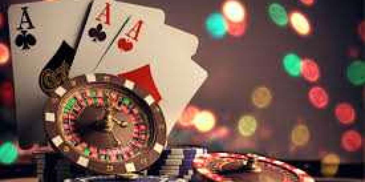 Se você curte jogos rápidos e cheios de emoção, vale a pena jogar slots virtuais. É só clicar, girar e torcer.